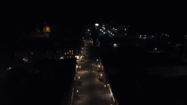 Uma Mosca Sobre Tiro Rua Dianteira Bath Maine Noite — Vídeo de Stock
