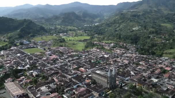 Letecký Dron Nad Bazilikou Kostela Jardin Neposkvrněného Početí Kolumbie Blízkosti — Stock video
