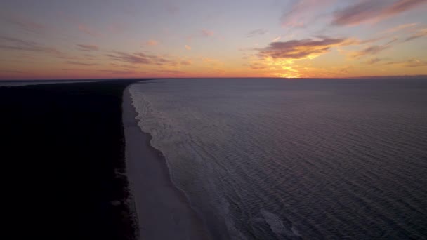 Flygfoto Över Krynica Morska Kustlinjen Vid Solnedgången Sun Hid Över — Stockvideo