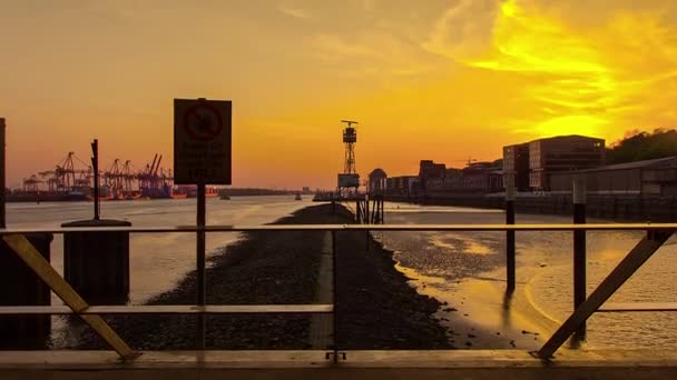 Golden Hour Sunset Port Hamburg Aan Elbe Hamburg Duitsland Hyperlapse — Stockvideo