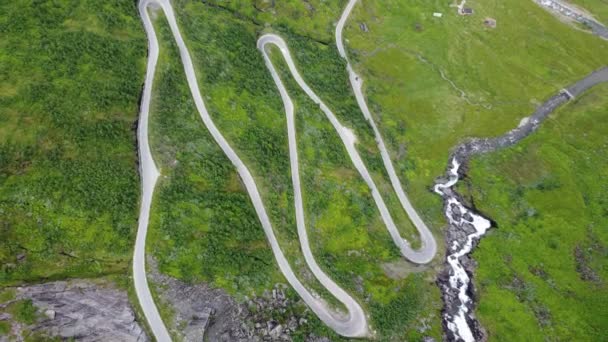 Vikafjellet Dağı Ndaki Sendefossen Yakınlarındaki Halsabakkane Özel Virajlı Yollar Norveç — Stok video