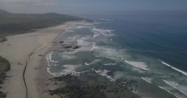 Aerial View Ocean Waves Crushing Yellow Sky Waves Coming Atlantic — Video
