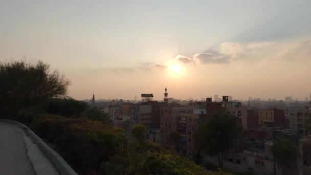Evening Golden Yellow Sunset Cairo Skyline Viewed Azhar Park Pan — Video