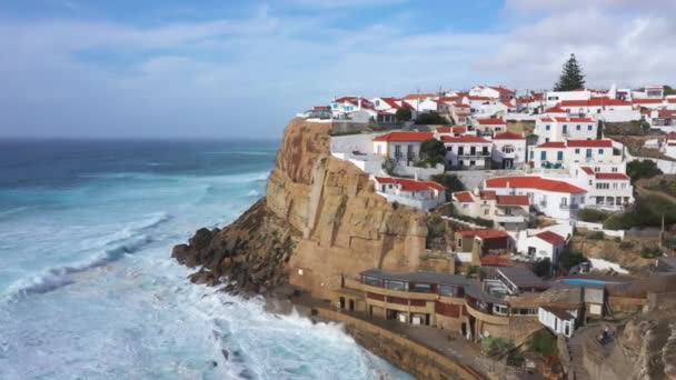 Malerische Luftaufnahme Von Azenhas Mar Küstenstadt Auf Der Klippe — Stockvideo