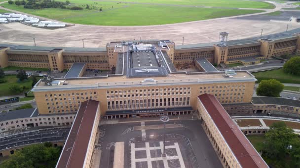 Airlift Square Fantastic Aerial View Flight Panorama Overview Drone Tempelhof — Stock Video