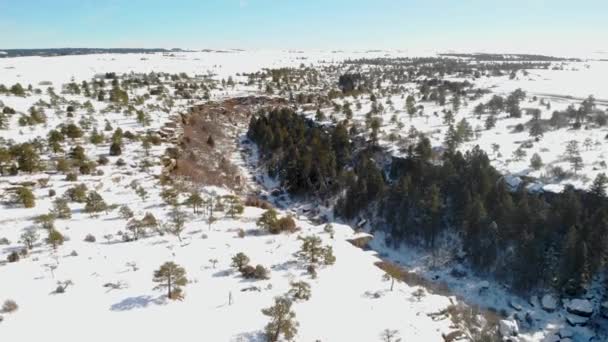Dramatic Video Snowy Canyon Colorado Cinematic Roll Horizontal Drone Footage — Vídeo de stock
