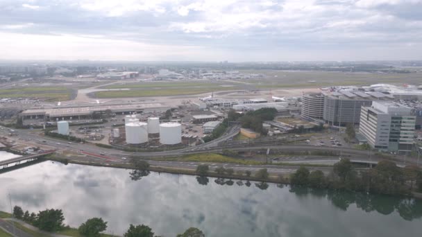 Міжнародний Аеропорт Сіднея Кінгсфорда Сміта Австралія Рухомими Літаками Автомобільними Перевезеннями — стокове відео