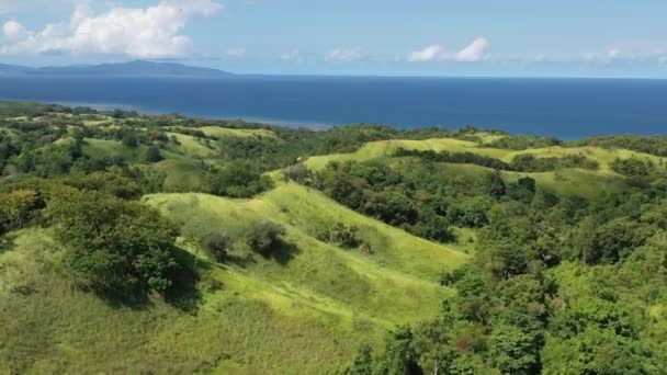 ビーチMakalisung 北Sulawesi インドネシアの美しさの航空ビデオ 無人機で海の美しさを撮影し — ストック動画