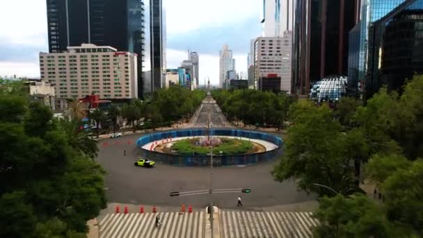 Drone Schot Van Voorkant Van Een Zonsondergang Paseo Reforma Mexico — Stockvideo