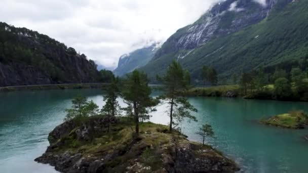 Noruega Loen Vatnet Opening Shot Scenic Glacier Lake Jalá Dji — Vídeo de stock