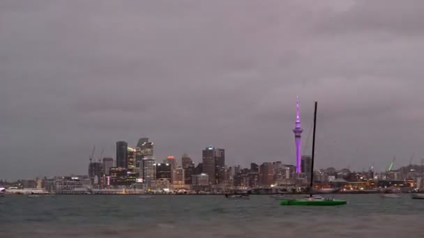 Day Night Time Lapse Cityscape Auckland New Zealand Fast Moving — Stock Video
