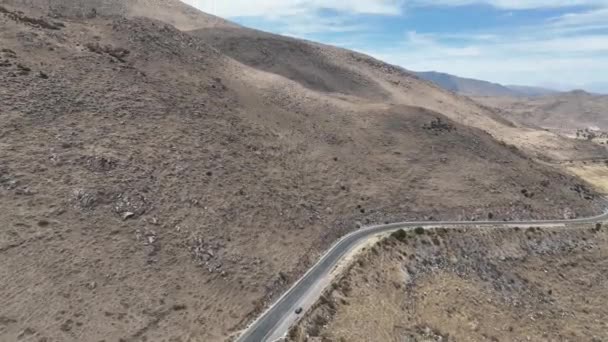 Воздушная Кукла Снятая Горы Юге Перу Проселочной Дороги Прекрасным Видом — стоковое видео