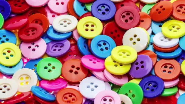 Ράψιμο Κουμπιών Από Κοντά Έννοια Του Χρώματος Μόδα Μοδίστρα Ράψιμο — Αρχείο Βίντεο