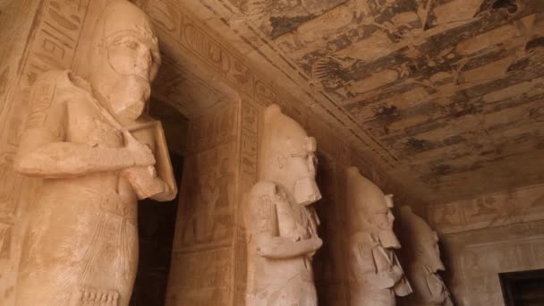Interieur Van Abu Simbel Tempels Egypte Gesneden Beelden Hiërogliefen — Stockvideo