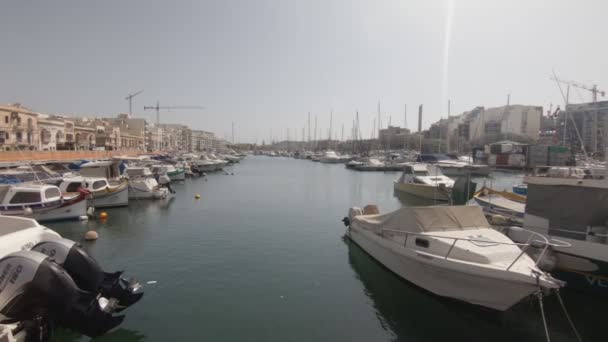 Jachten Boten Aangemeerd Msida Malta Slow Motion Beelden — Stockvideo