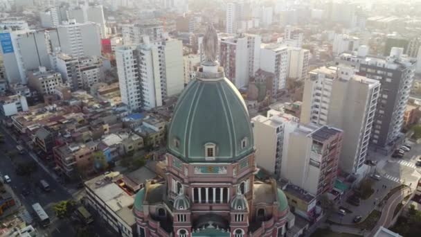 Беспилотное Видео Церкви Лиме Перу Дрон Летит Назад Показывая Церковь — стоковое видео