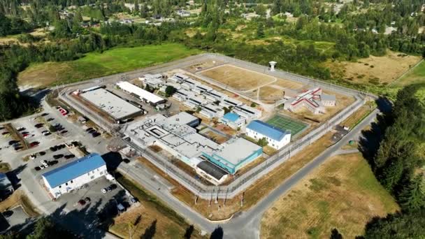 Drone Shot Mission Institution Prisión Seguridad Media Canadá — Vídeo de stock