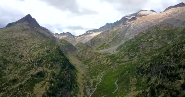 Fenséges Kilátás Aneto Legmagasabb Hegy Spanyol Pireneusok Benasque Völgy — Stock videók