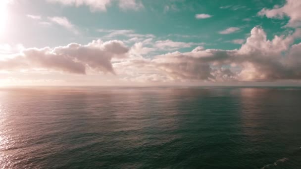 Zoom Profondamente Stupefacente Paesaggio Marino Con Belle Nuvole Ericeira Portogallo — Video Stock