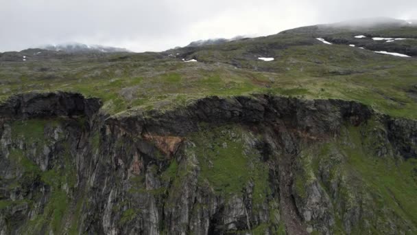 Schöne Landschaft Der Felsigen Berge Norwegen Luftaufnahme — Stockvideo