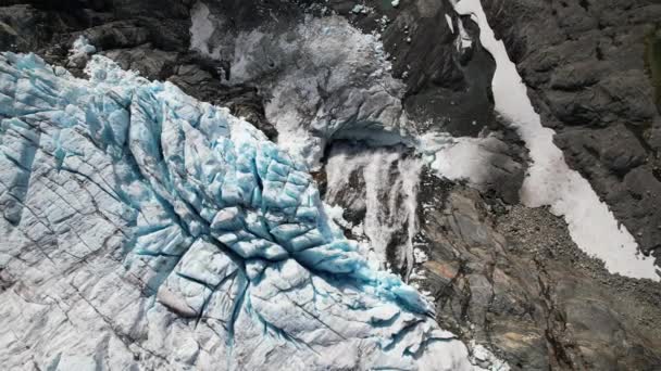 Noordse Ijzige Landschap Van Gletsjer Hardangerjkulen Noorwegen Drone Schot — Stockvideo
