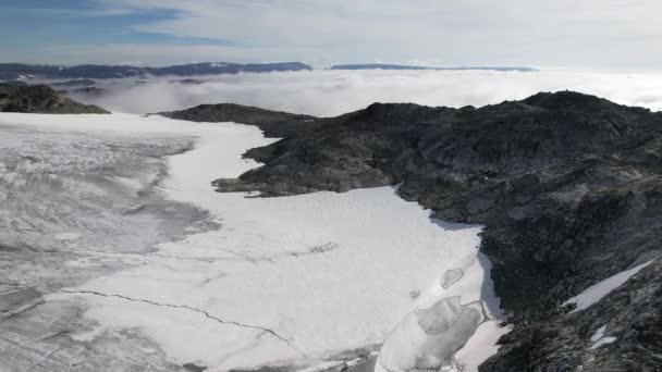 Aerial Shot Hardangerjkulen Glacier Surrounding Mountains Norway Hermoso Paisaje Helado — Vídeos de Stock