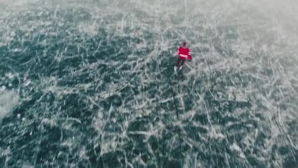 Σόλο Παγοδρομία Παγωμένη Λίμνη Στο Εθνικό Πάρκο Banff Καναδάς — Αρχείο Βίντεο