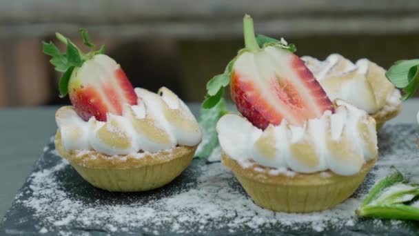Strawberry Cream Mini Cake Batch — Stock Video
