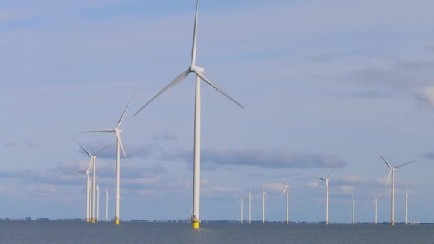 Турбины Ферме Fryslan Wind Farm Эйсселмер Нидерланды — стоковое видео