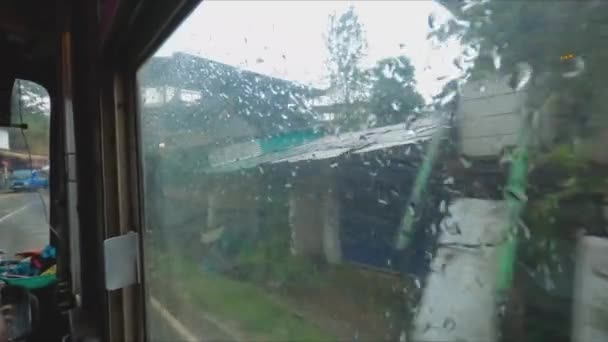 Вид Дождливого Окна Автобусе Шри Ланке — стоковое видео