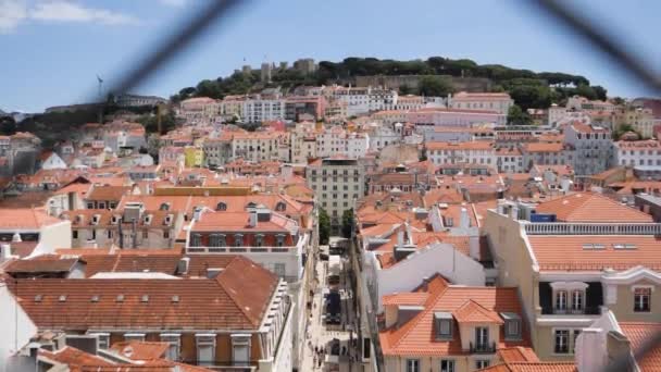 サンタ ユスタ リフトからリスボンのパノラマ スローモーション — ストック動画
