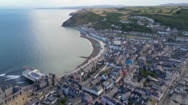 Imágenes Drones Día Verano Reino Unido Gales Aberystwyth Alrededor Playa — Vídeos de Stock