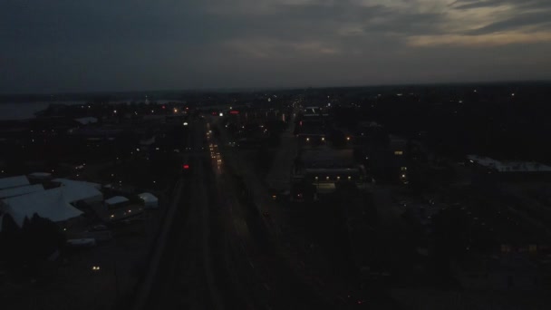 Захід Вгорі Центрі Міста Мускегон Під Час Сходу Сонця — стокове відео