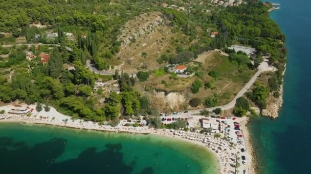 Rivelazione Aerea Della Spiaggia Kasjuni Marjan Hill Spalato Croazia — Video Stock