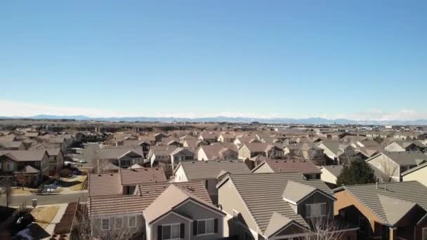 Sąsiedztwo Colorado Wschodnie Równiny Wznoszące Się Aerial Drone Video — Wideo stockowe