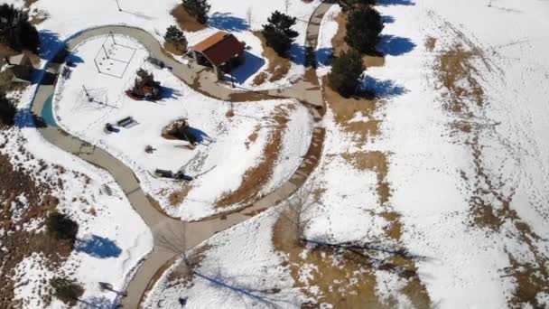 Parco Giochi Dopo Nevicata Aereo Drone Video Rotazione Orizzontale Roll — Video Stock