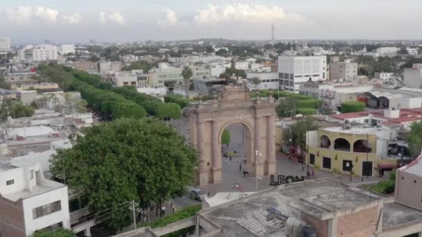 Aérea Sobrevolando Única Ciudad León Guanajuato Vista Del Dron — Vídeo de stock