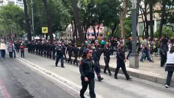 Tiro Formações Policiais Durante Desfile Militar Cidade México — Vídeo de Stock