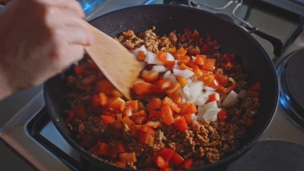 Stirring Chopped Red Bell Pepper White Onion Ground Turkey Cooking — Vídeo de Stock