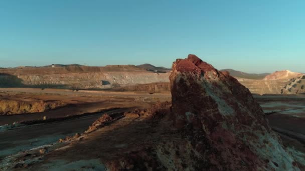 Aerial Circling Shot Rock Formation Sunset Riotinto Copper Mines Spain — Vídeos de Stock