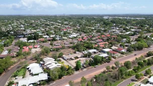 Aerial Drone Flying Residential Roof Tops Buildings Apartments Houses Darwin — Vídeo de stock