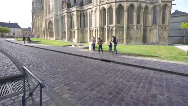 Katedra Bayeux Brukową Ulicą Normandii Francja — Wideo stockowe