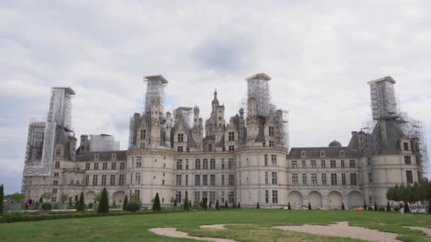 法国卢瓦尔河谷尚博尔德城堡的修复工程 — 图库视频影像