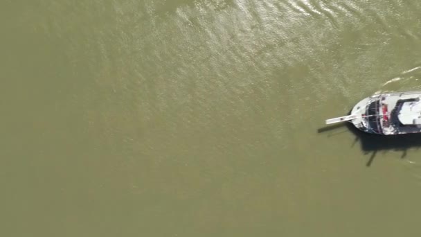 Historisches Paddelboot Mit Drohne Blickt Von Oben Auf Ohio River — Stockvideo