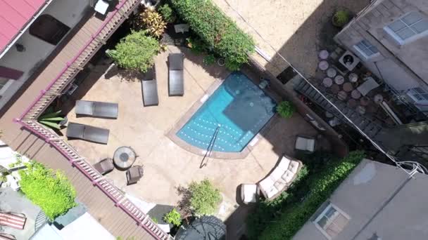 Drone Private Pool Courtyard — стокове відео