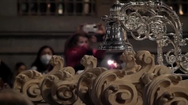 Religiöser Festwagen Geschmückt Mit Stangen Und Glocken Träger Oder Träger — Stockvideo