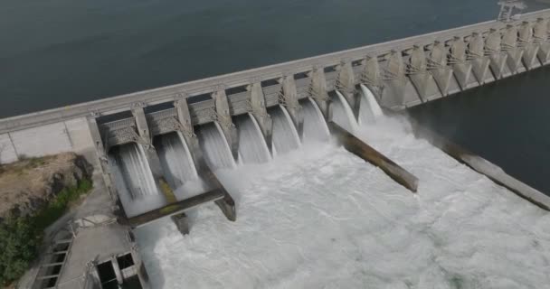 Columbia Nehri Boyunca Bir Hidroelektrik Barajının Insansız Hava Aracı Mavic — Stok video