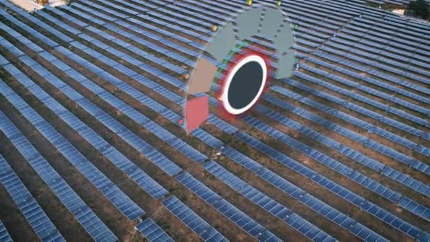 Цифровий Дисплей Заряджання Через Фотоелектричну Електростанцію Сонячної Енергії Показує Стан — стокове відео