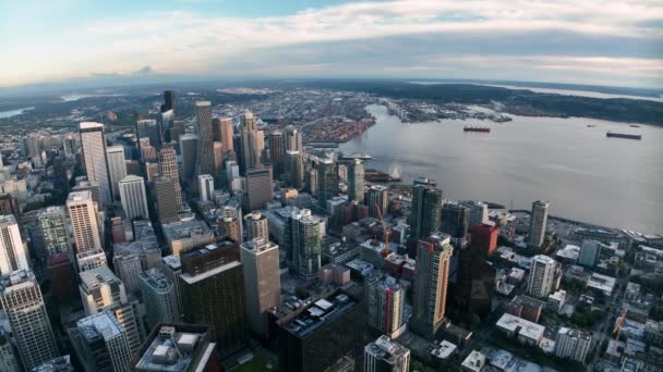 Seattle Şehir Merkezini Gösteren Hava Manzarası Puget Sound Manzaralı — Stok video
