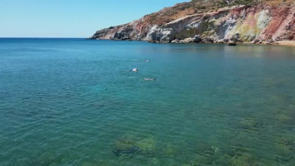 Повітряний Вид Туристів Плавають Середземному Морі Греції Свята — стокове відео